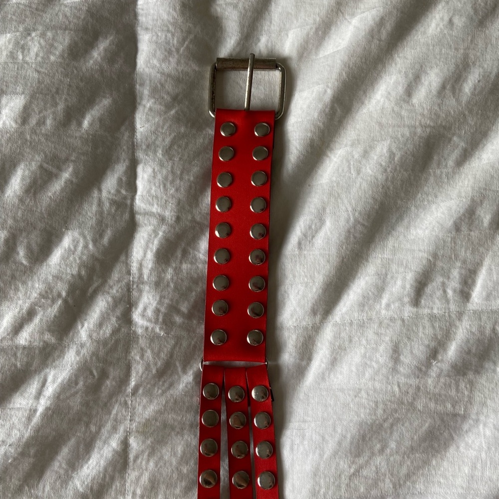 Red Studded Double-Strap Women's Belt - Picture 3 of 3